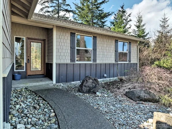 30 E Lilly Pond Lane, Shelton, WA 98584