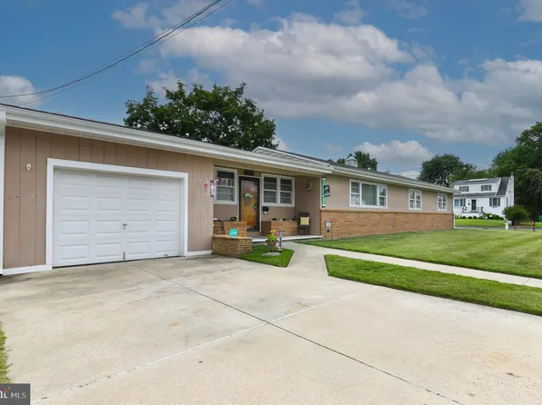 1310 McKinley Ave, West Deptford, NJ 08096
