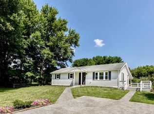 9949 Doctor Perry Rd, Ijamsville, MD 21754