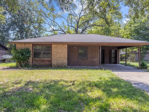 2807 Dowling St, Orange, TX 77630