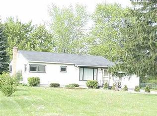 3419 W Mackin Rd, Flint, MI 48504