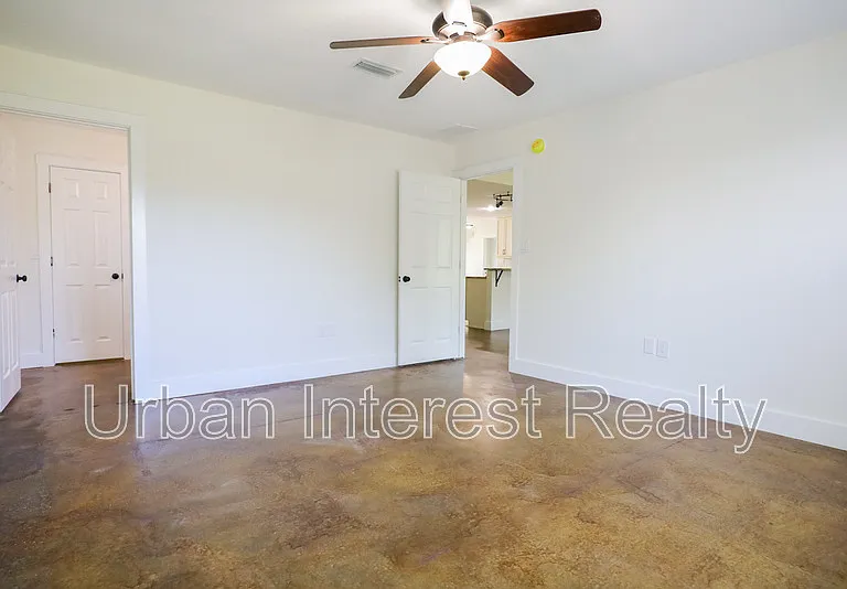 4658 Sunsail Cir — Photo 11