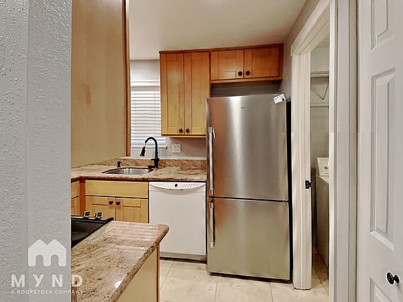 5th image of 14411 NE 30th Pl #23-D