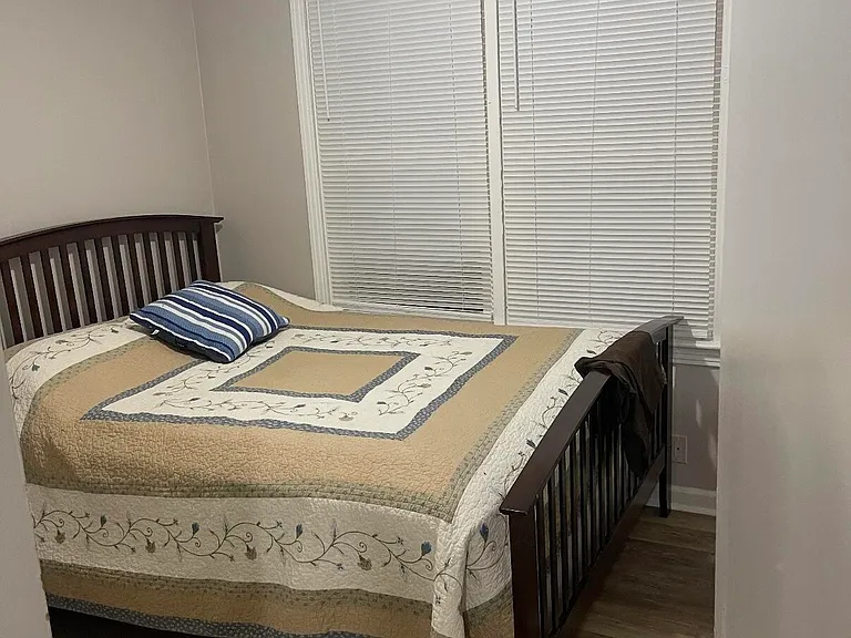 5360 Mays Dr — Photo 3