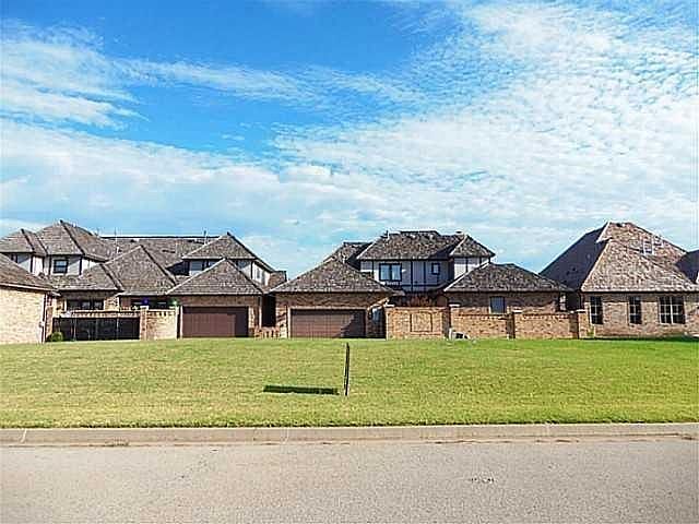 1st image of 3113 Millbrook Dr