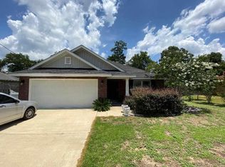 5226 Richardson St, Milton, FL 32570