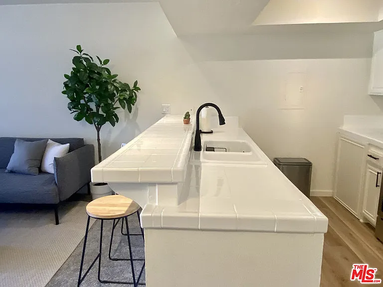 1655 E Palm Canyon Dr #318 — Photo 7