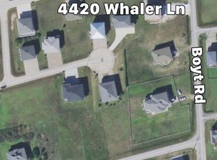 4422 Whaler Ln, Pt Bolivar, TX 77650