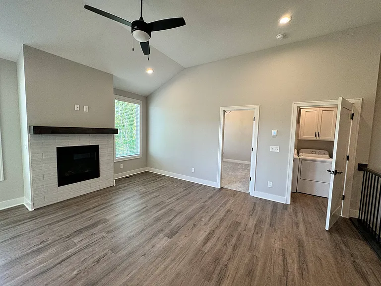 1441 SW Winthrop Ter — Photo 18
