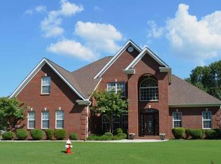 1813 Pin Oak Cir SW, Decatur, AL 35603