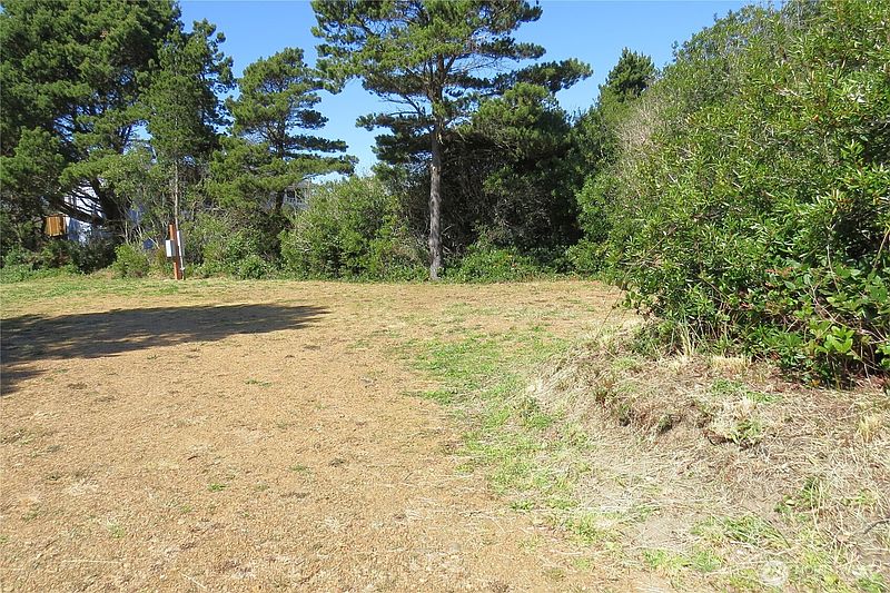 2nd image of 319 Sand Dune Avenue NW