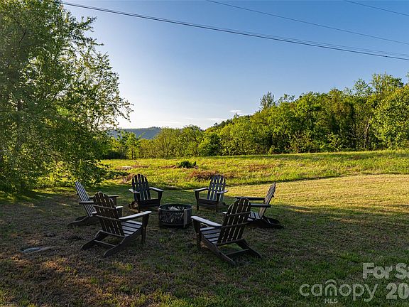 44th image of 10 Dogwood Hills Ln #12