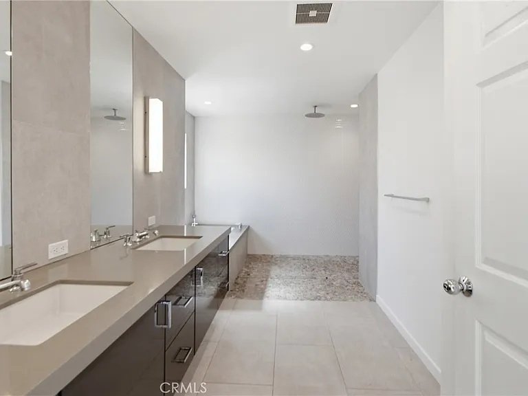 5200 White Oak Ave #36 — Photo 17