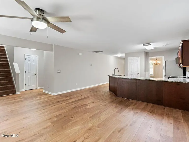 3912 Willowick Park Dr — Photo 13