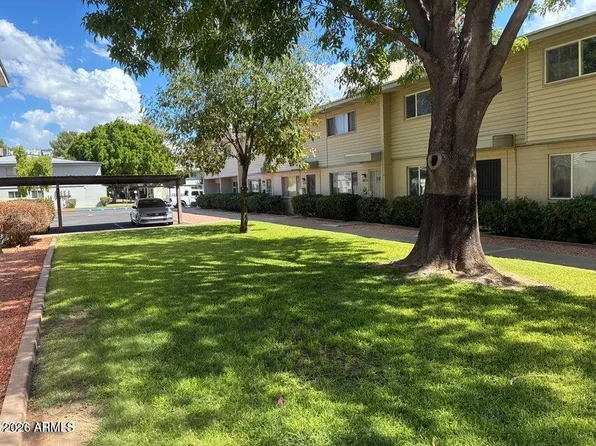 2635 W Rose Lane #B-215, Phoenix, AZ 85017