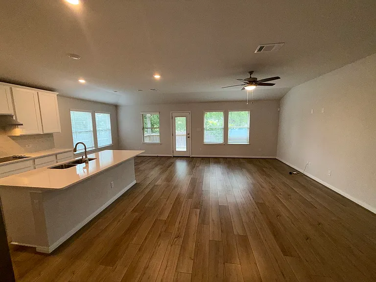 434 Shelton Pass — Photo 11