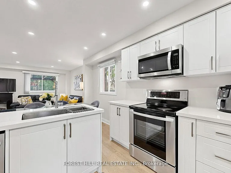 44 Lund St N #MAIN SECOND — Photo 9