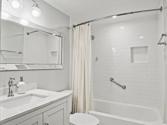 3rd image of 4501 Arlington Blvd APT 231