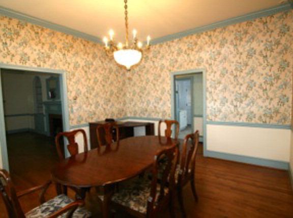 3rd image of 1300 Bernard St