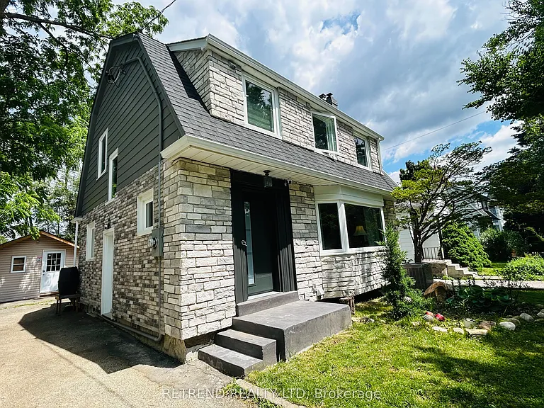 22 Wentworth Ave — Photo 2