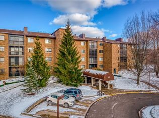 160 Fox Hollow Dr APT 507D, Mayfield Heights, OH
