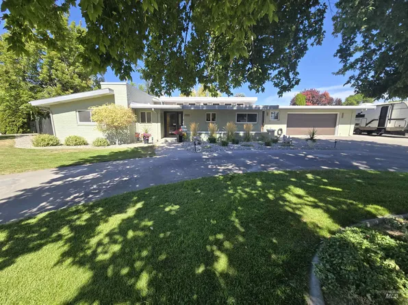 733 Greenwood Dr, Twin Falls, ID 83301