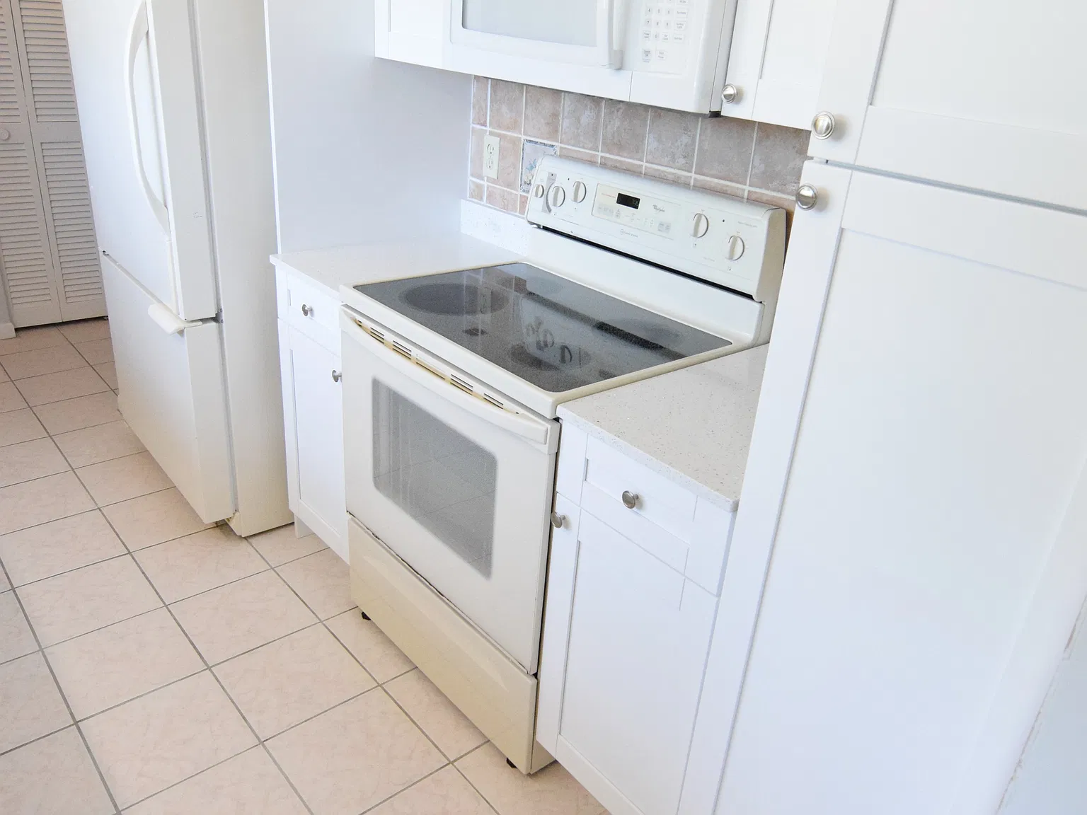 2 bed, 1387 sqft, $2,400 — Photo 4