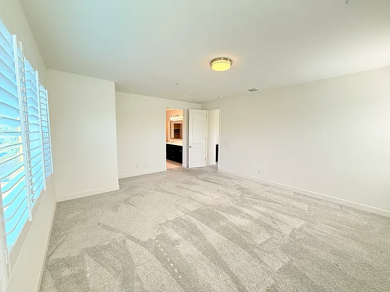 2751 E Agrarian St — Photo 23