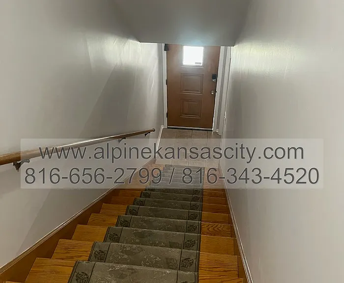 7131 Main St #UPPER — Photo 21