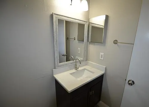 3922 Crayrich Cir Photo 1