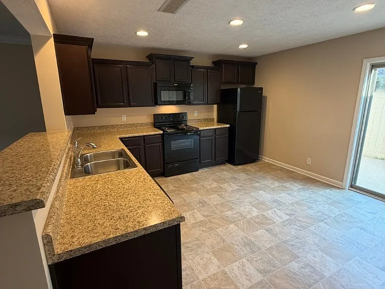 4126 Unbridled Dr — Photo 4
