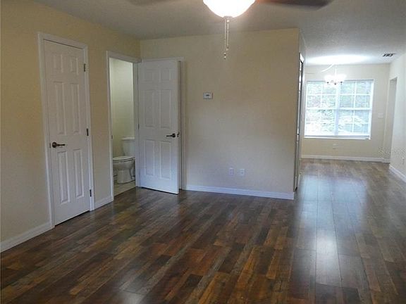 2nd image of 914 E Citrus Ave