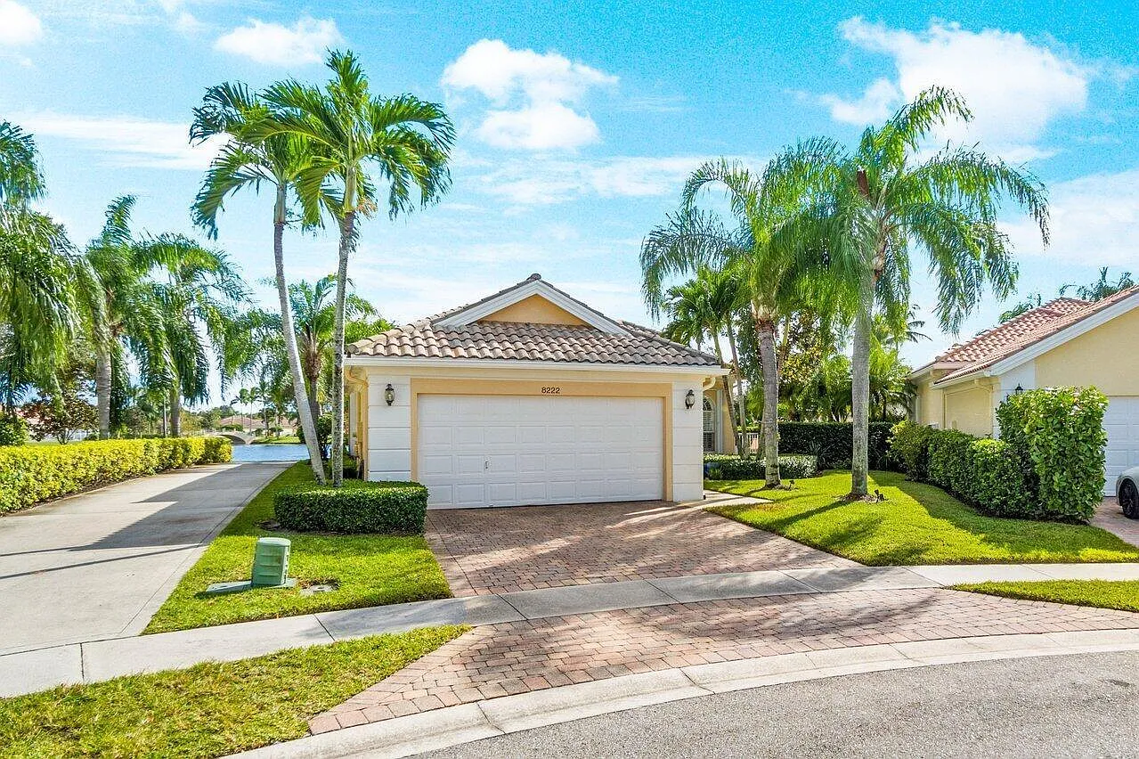 3 bed, 3.0 bath, 2001 sqft, $10,000 — Photo 4