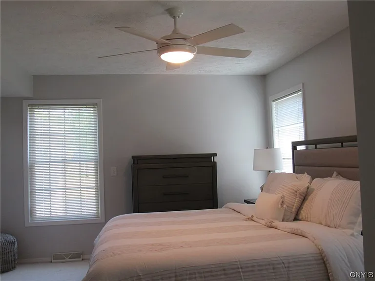 28 E River Rd #2-1 — Photo 13