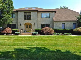 17 Musket Ln, Eatontown, NJ 07724