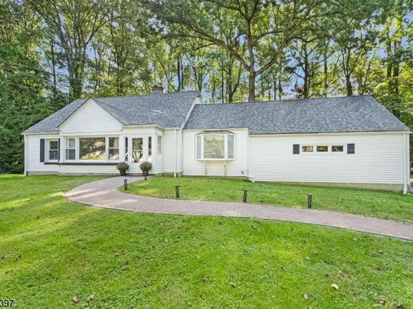 11 Grove Ave, Morris Plains Boro, NJ 07950