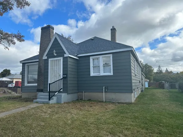 4028 N Maple St, Spokane, WA 99205