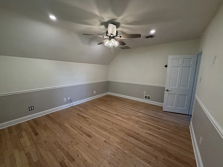 8 E Seminary Ave #2 — Photo 2