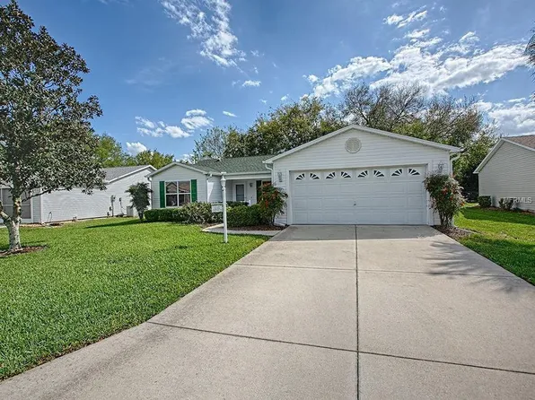 2527 Privada Dr, The Villages, FL 32162