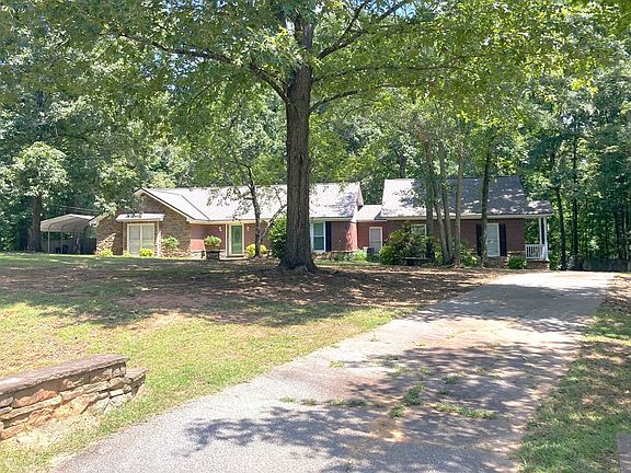 5th image of 121 Lincoln Ln