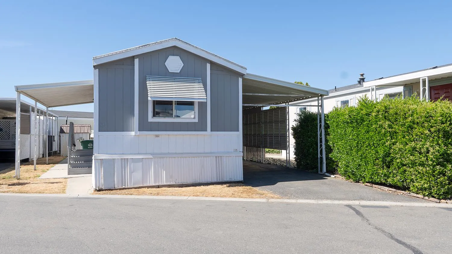 1400 Meredith Ave Space 95 photo 1