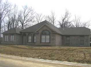 20 Wolf Creek Dr, Evansville, IN 47712