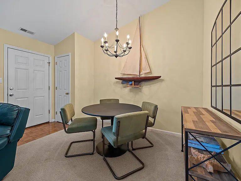 2900 Myrtle St #12 — Photo 2