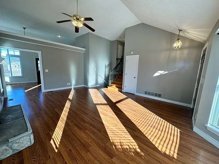 14710 Hardy St — Photo 5