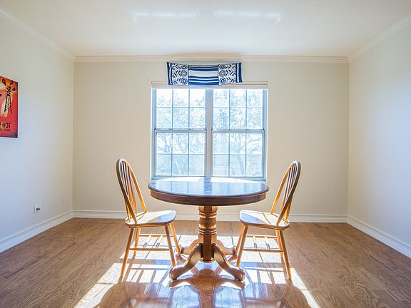 2nd image of 2420 McCullough Ave APT 122