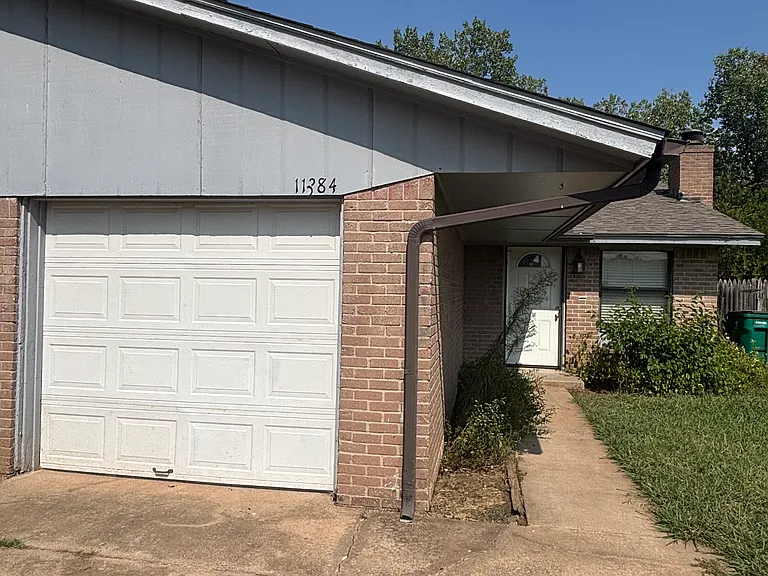 11384 Glade Ave #1 — Photo 1