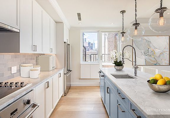 5th image of 51 5th Ave Penthouse A