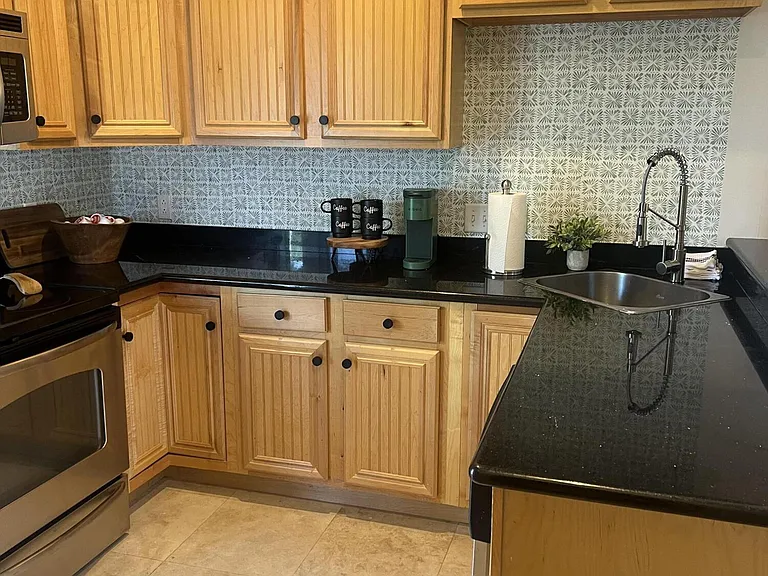 922 Porter Ave #214 — Photo 4
