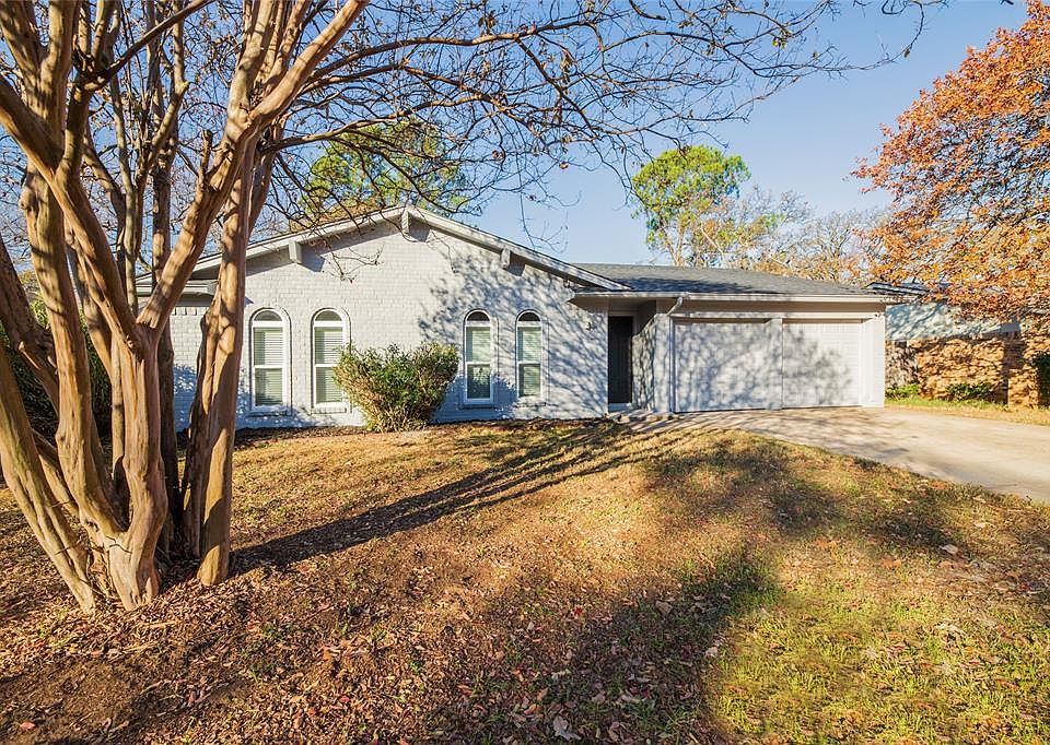 1st image of 2802 Mintwood Pl