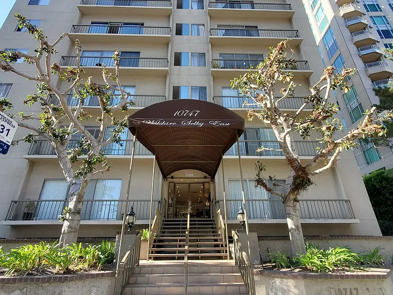 10747 Wilshire Blvd #1103 — Photo 24